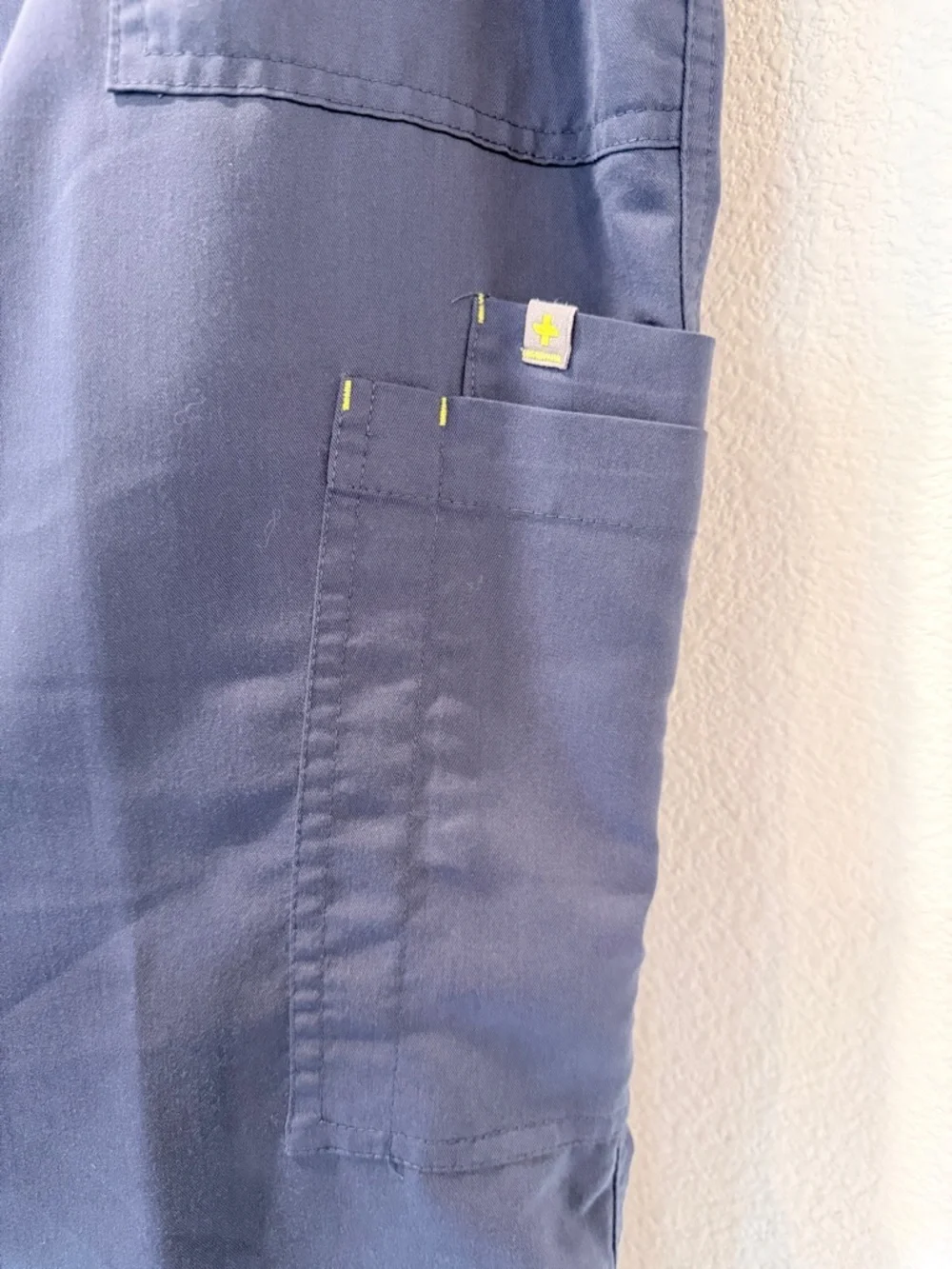 FIGS Cairo Scrub Pants Mens Blue M Elastic Waist Cargo Utility Pockets Unisex
